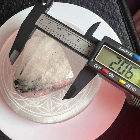 Black Rutilated Quartz Heart Carving‎ (#1) - Picture 7 of 11